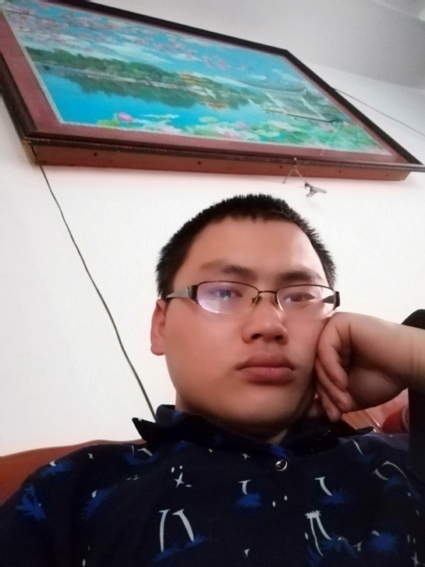 90男孩的第一张照片--龙岩相亲网