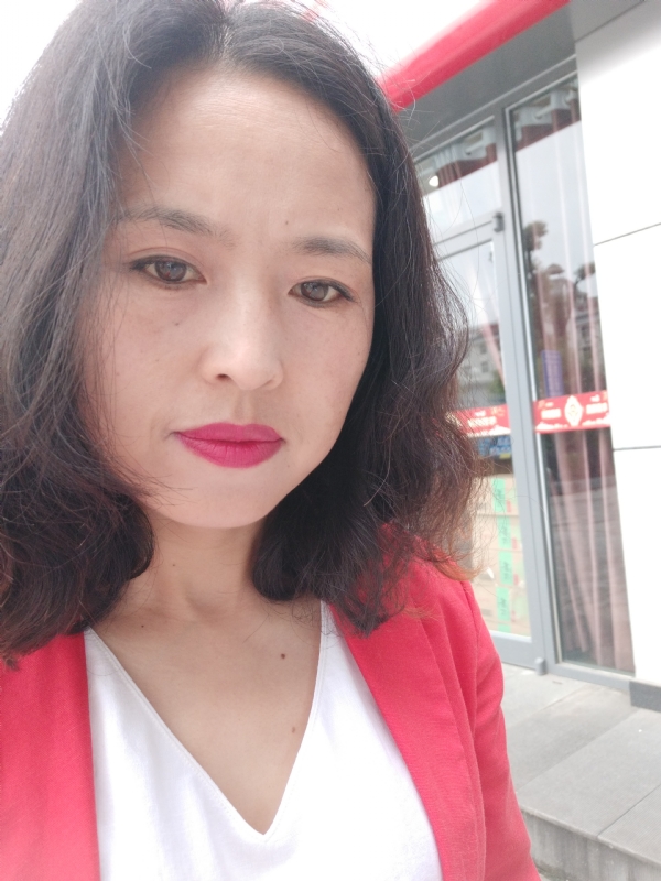 枫叶飘零的第一张照片--龙岩相亲网