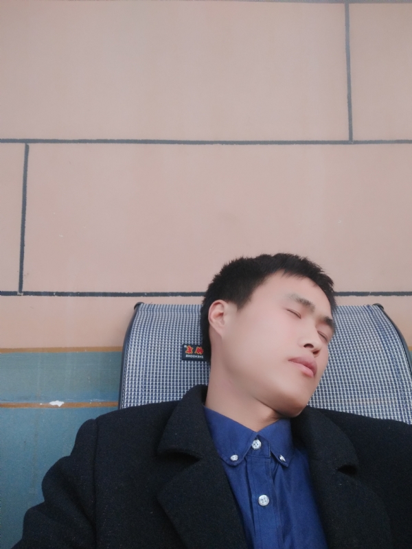 有钱爱情才能长久的第一张照片--龙岩相亲网