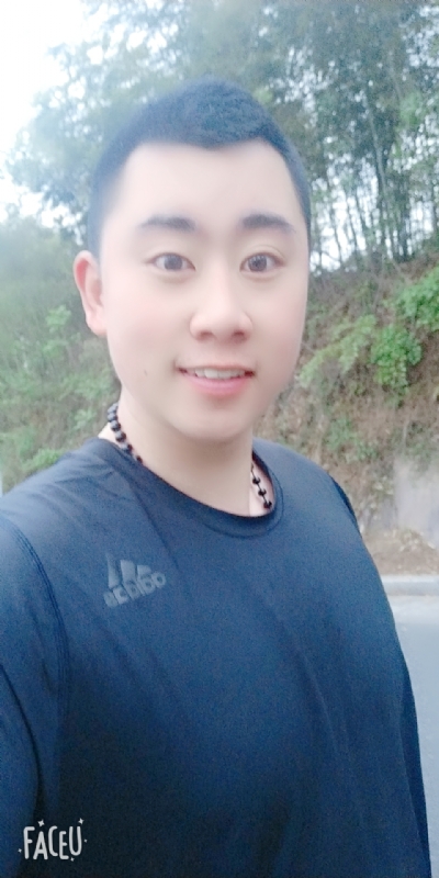 帅小伙的第一张照片--龙岩相亲网