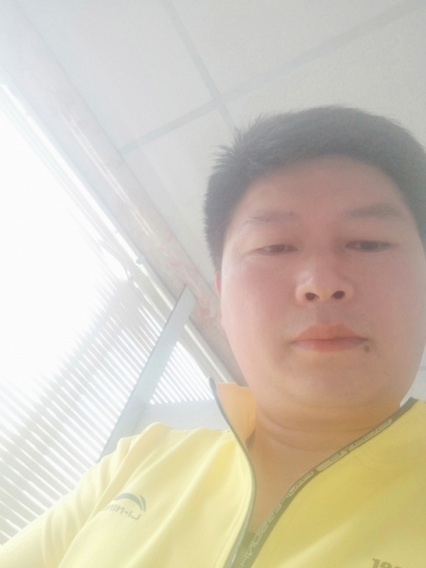 山男的第一张照片--龙岩相亲网