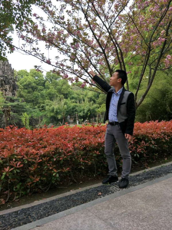 坦诚的第一张照片--龙岩相亲网