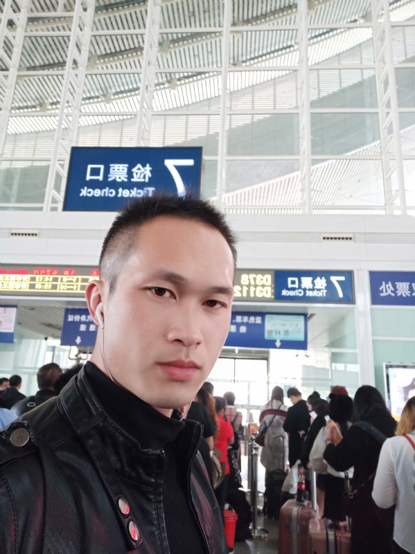一叶知秋的第一张照片--龙岩相亲网