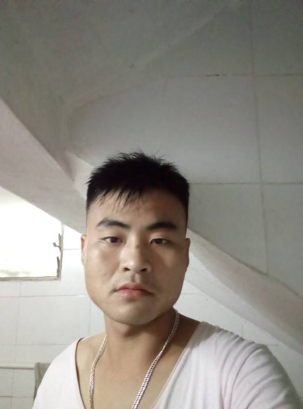 落叶知秋的第一张照片--龙岩相亲网