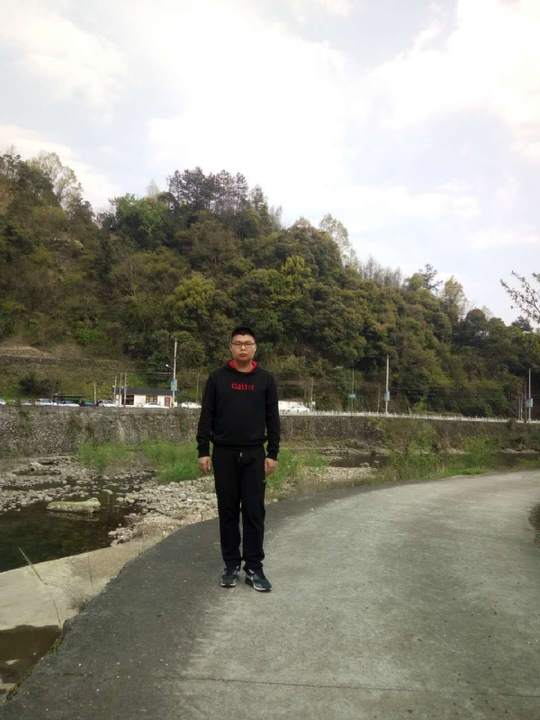 等着上钩的鱼的第一张照片--龙岩相亲网