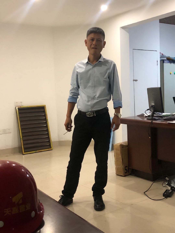 郁闷之中的第一张照片--龙岩相亲网