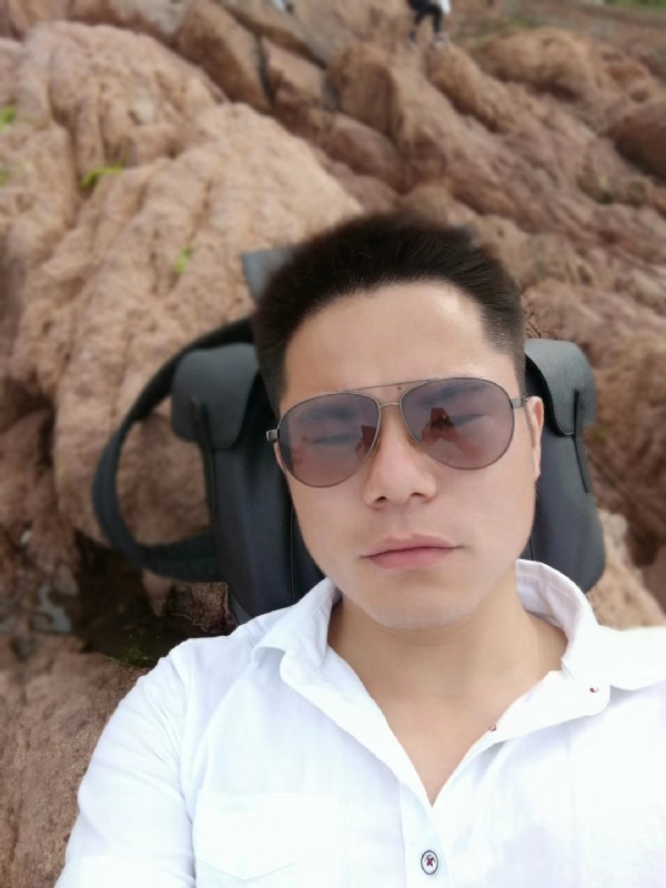 易听的第二张照片--龙岩相亲网