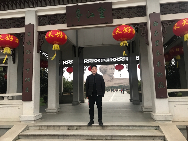 风继续吹的第一张照片--龙岩相亲网