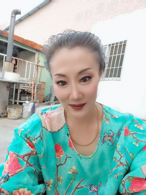 燕子的第三张照片--龙岩相亲网