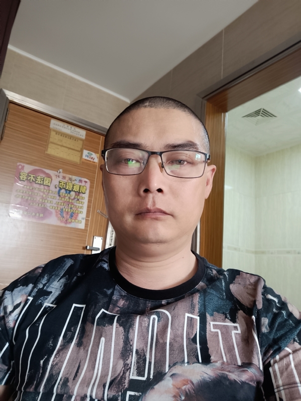 心梦无痕的第一张照片--龙岩相亲网