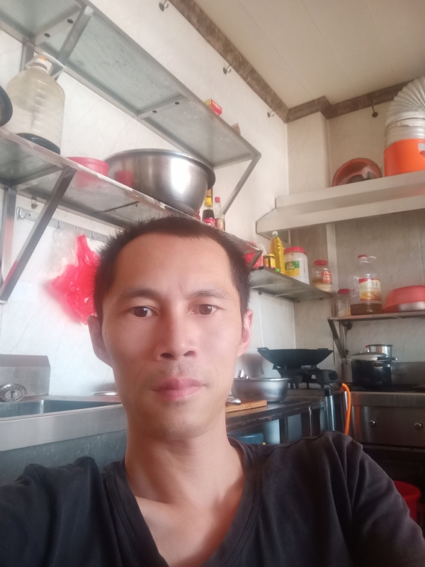 生活还在继续的第一张照片--龙岩相亲网
