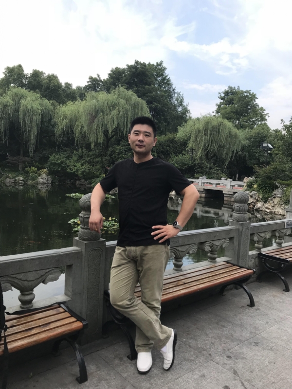 未来可期的第一张照片--龙岩相亲网