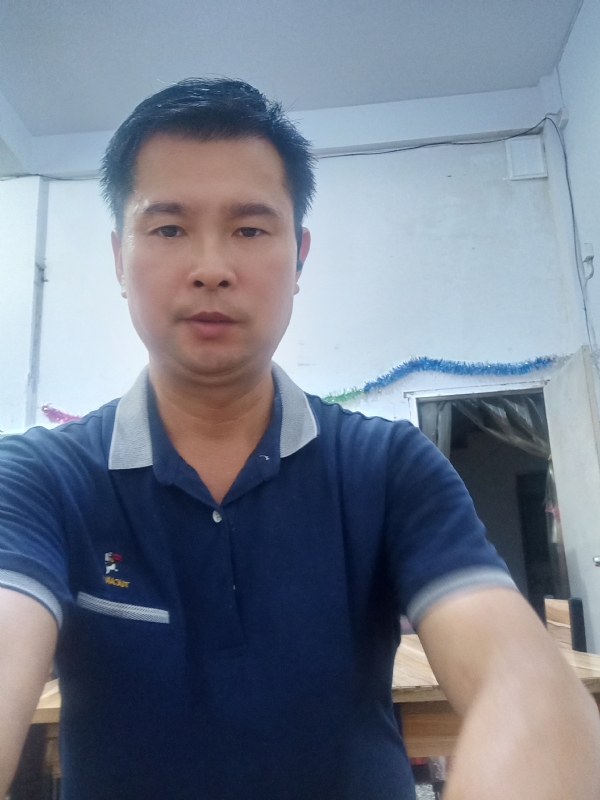 我是自强不息的第一张照片--龙岩相亲网