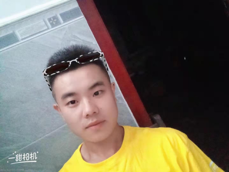 建国90周年的学渣的第一张照片--龙岩相亲网