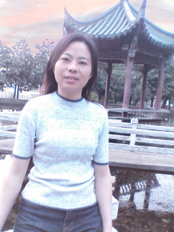 小草的第三张照片--龙岩相亲网