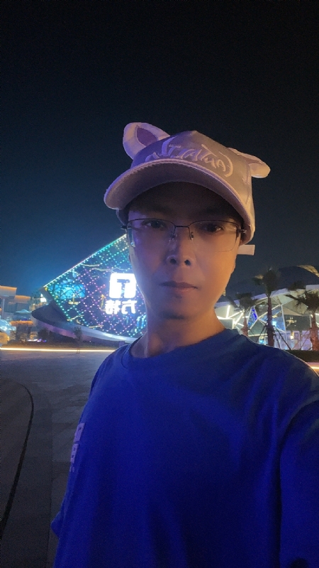富贵使我们相遇的第一张照片--龙岩相亲网