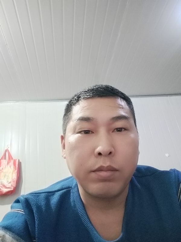 开着拖拉机去兜风的第一张照片--龙岩相亲网