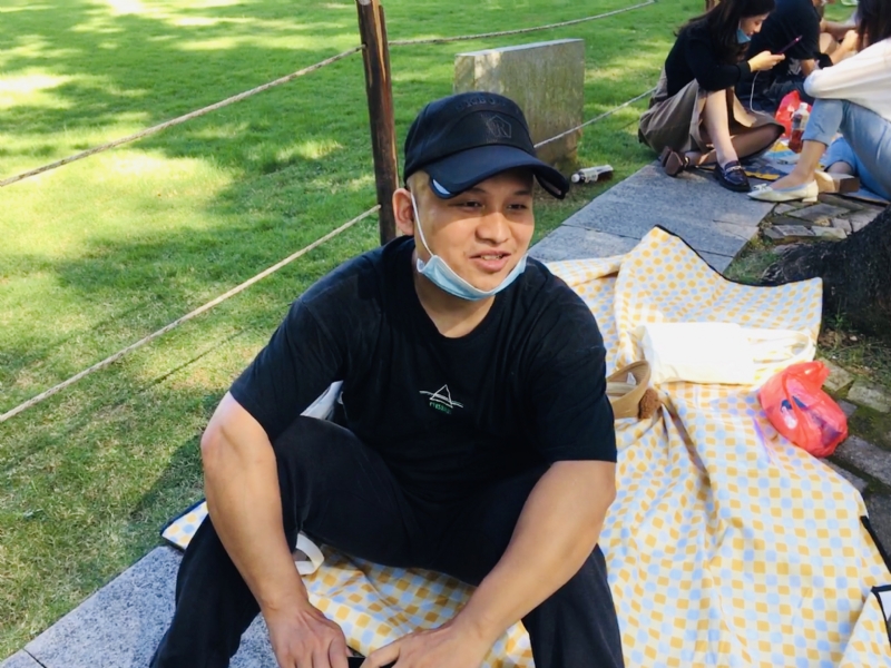 好大一颗石头的第一张照片--龙岩相亲网
