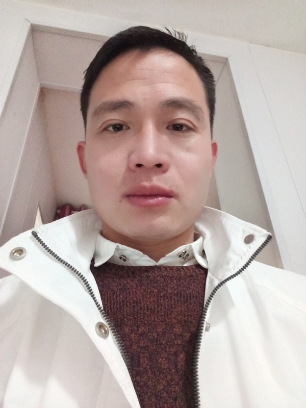 忧伤还是快乐的第一张照片--龙岩相亲网