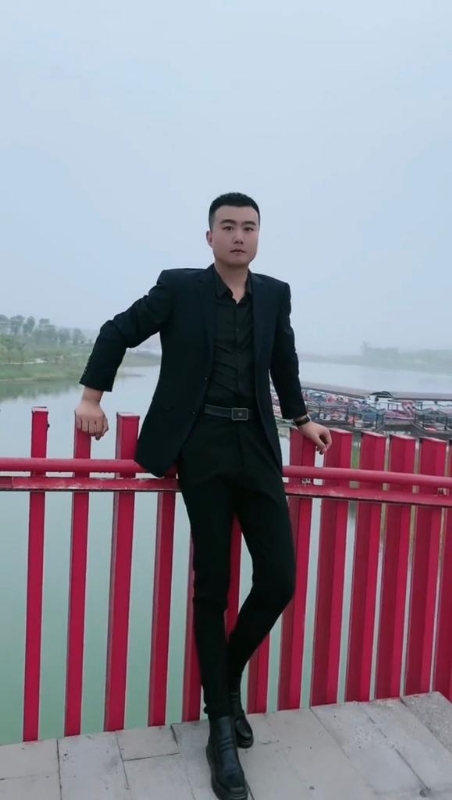 Albert的第一张照片--龙岩相亲网