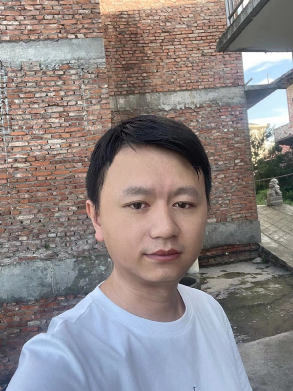 行人的第二张照片--龙岩相亲网