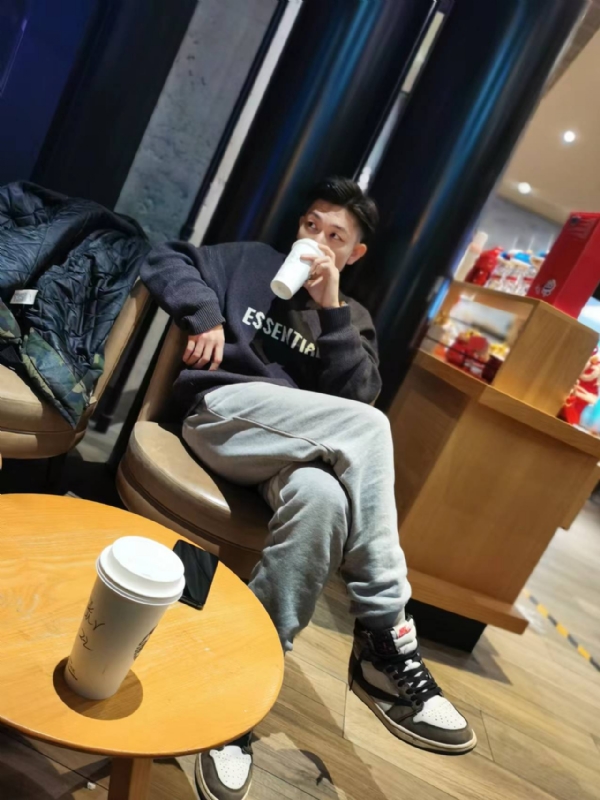 LAZY的第一张照片--龙岩相亲网