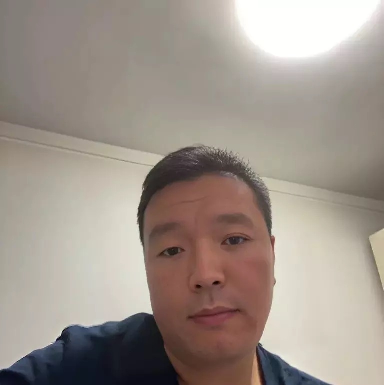 穿唐装的松鼠的第一张照片--龙岩相亲网