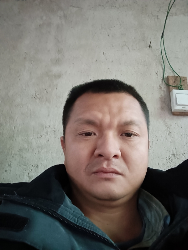兰成龙的第二张照片--龙岩相亲网