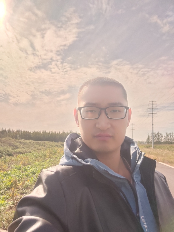 温暖胸膛的第一张照片--龙岩相亲网