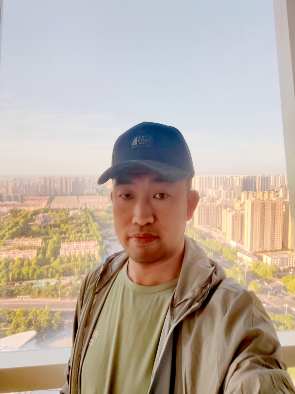 勇攀高峰的第二张照片--龙岩相亲网