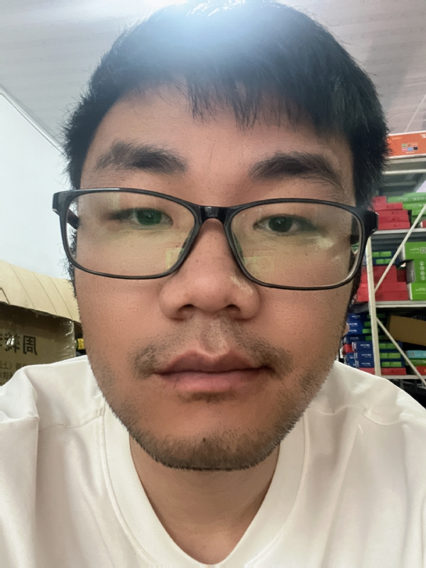 搬砖中的第二张照片--龙岩相亲网