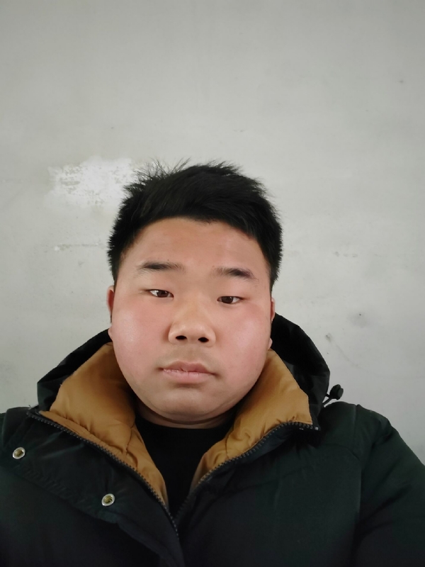 精神饱满的第四张照片--龙岩相亲网