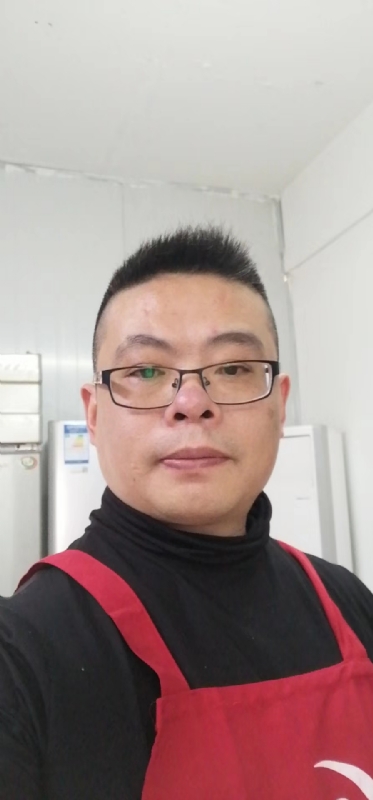 努力奋斗的第一张照片--龙岩相亲网