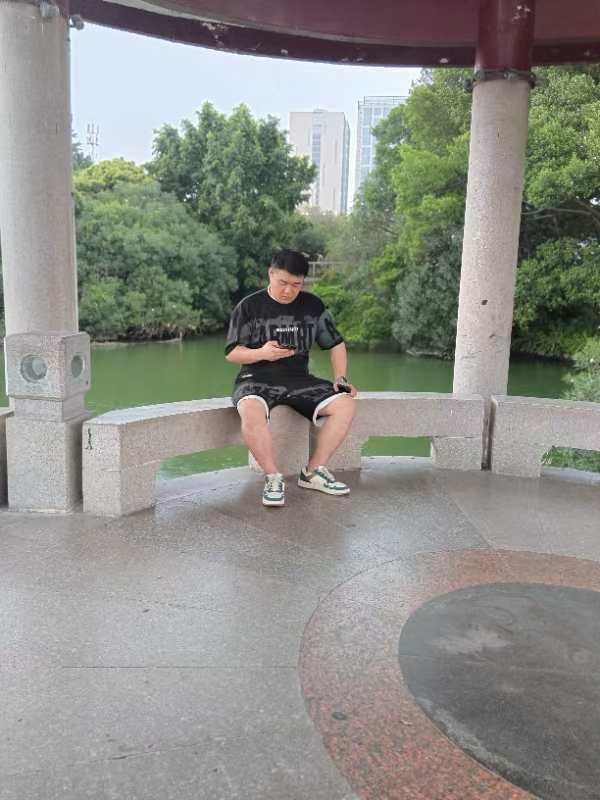 不善挽留的第一张照片--龙岩相亲网