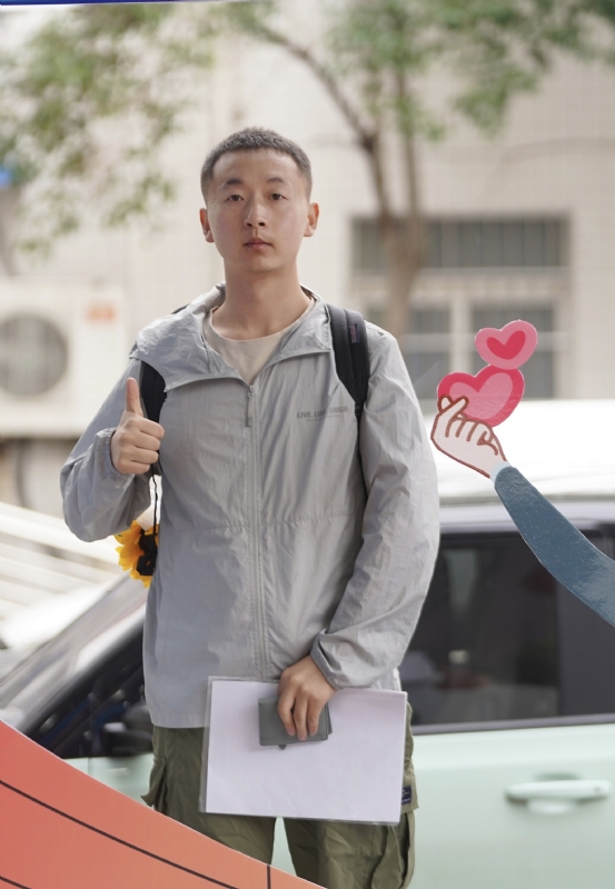 当下的第一张照片--龙岩相亲网