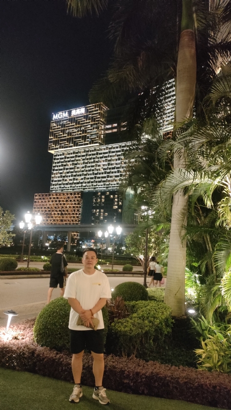 熟悉的身影的第一张照片--龙岩相亲网