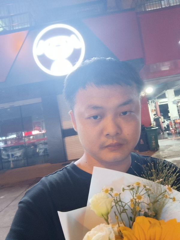 小陈的第一张照片--龙岩相亲网