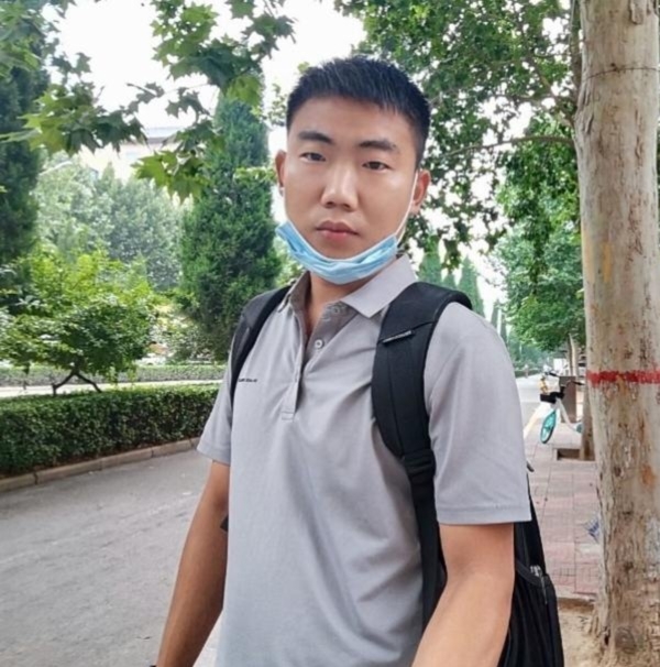 90年男征婚的第一张照片--龙岩相亲网