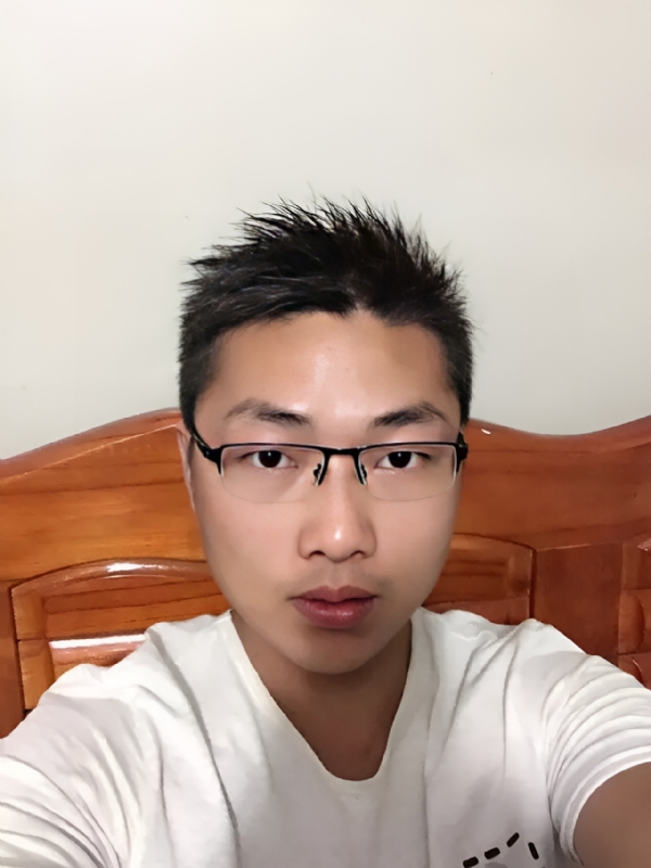 炽热的岩浆的第一张照片--龙岩相亲网