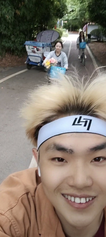 求安稳的第一张照片--龙岩相亲网