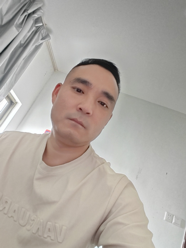 小锋的第一张照片--龙岩相亲网