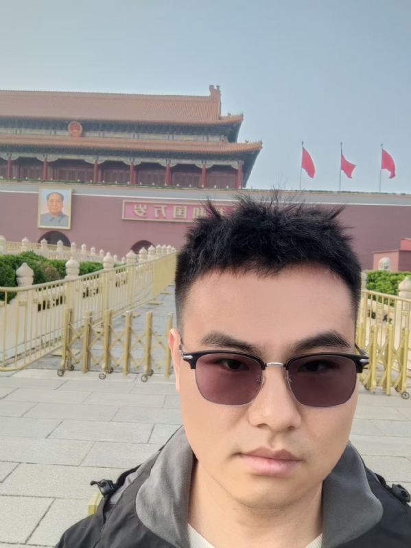 喧嚣的风的第一张照片--龙岩相亲网